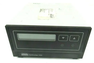 USED EDWARDS D386-18-000 VACUUM CONTROLLER 1101 D38618000
