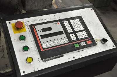 USED GEKA HYDRACROP SD 100 TON CNC