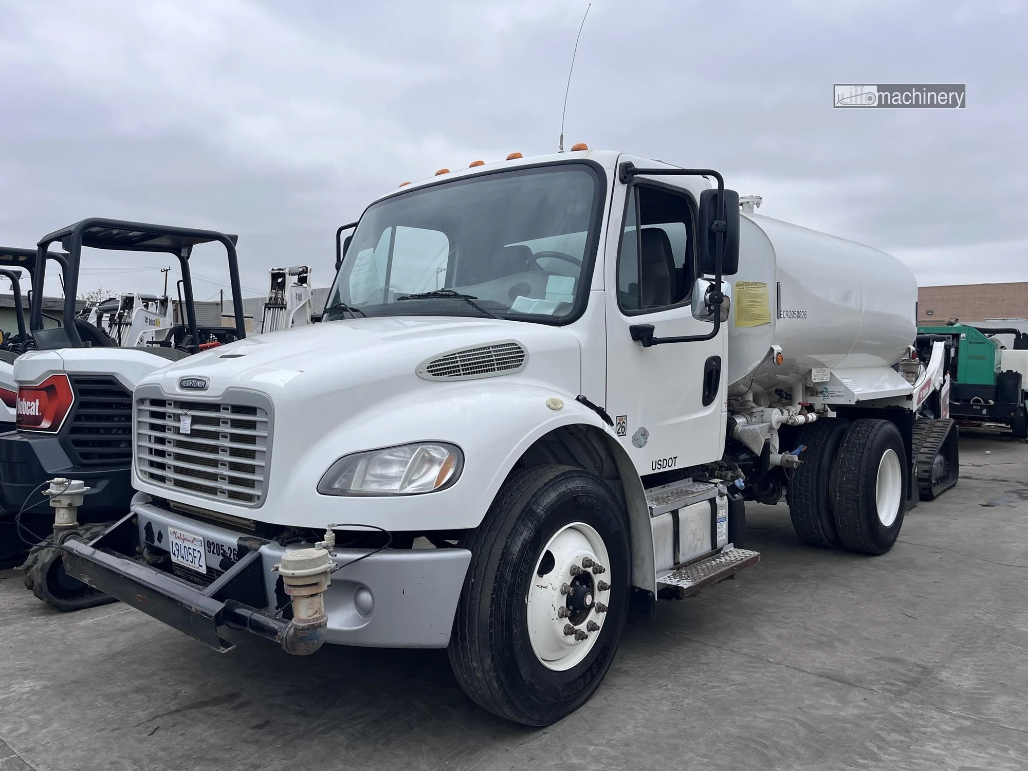 Used 2017 FREIGHTLINER BUSINESS CLASS M2 106 Tanker trucks California US | Lillo Machinery #1403799