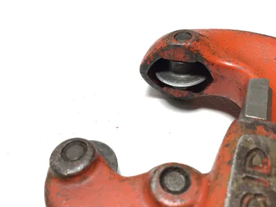 Ridgid No. 2 Heavy Duty Pipe/Tube Cutter 1/8″ to 2″in Capacity