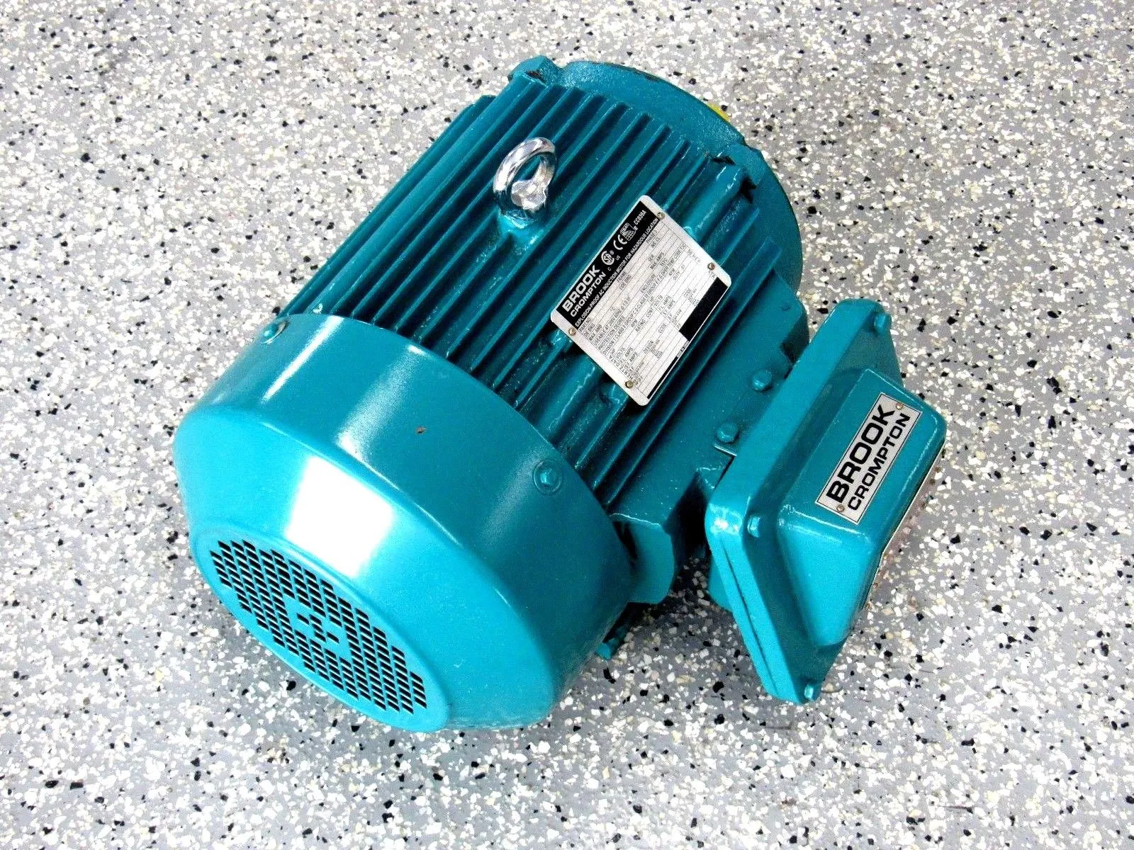 NEW BROOK CROMPTON NE2N003-5C AC INDUCTION MOTOR 182TC 3HP NE2N0035C 3535 RPM