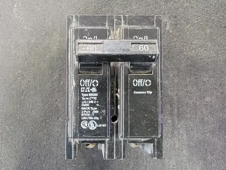 Used EATON BR260 Switchgears British Columbia CA | Lenmark #243620
