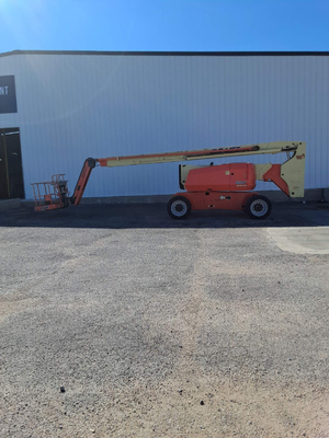 USED 2016 JLG 800AJ