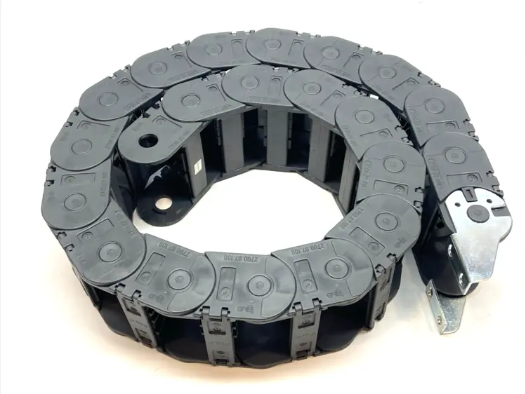 Used igus Cable Carrier Energy Chain 21 LINKS 4FT Cable & Wire Michigan US | Maverick Industrial Sales #1454389