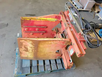 Used 2012 BOLZONI AURAMO BB250011 Forklift Attachments British Columbia CA | Lenmark #1426401