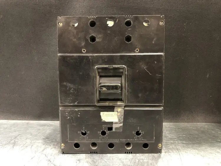 Used WESTINGHOUSE LA3400F Switchgears British Columbia CA | Lenmark #244120