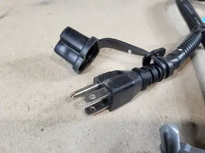 NEW FORD 1C3Z-6B018-AA