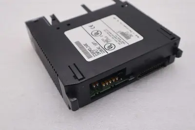 GE FANUC IC693MDL240 INPUT MODULE 16PT 120VAC STOCK #L-558-C