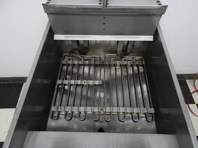 Used Hobart Used Hobart HF85C Commercial Full Pot Deep fryer with Auto Lift 220 volt 3 phase Cookers / Coolers / Fryers Illinois US | Falcon Restaurant Supply #1376494