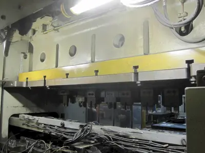 USED 2009 KOMATSU H2W200
