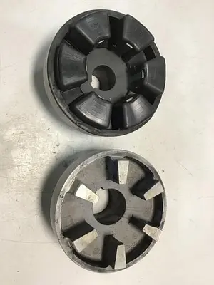 USED MAGNALOY COUPLINGS 700 / COUPLING