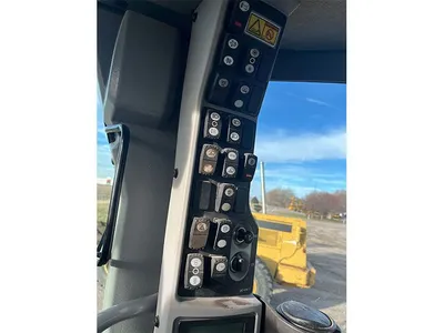 2011 Caterpillar 140M2