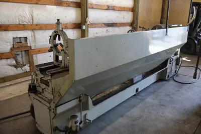 1997 YANG IRON YANG-CL56250G Manual Lathes | MD Equipment Services LLC (2)
