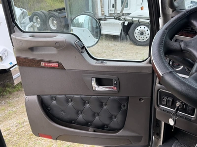 Used 2015 KENWORTH T800 TRUCK TRACTOR Conventional trucks Michigan US | Miedema Asset Management Group #1709405