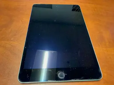 Used APPLE A1550 Commercial Audio/Visual Equipment Ohio US | HGR 24 #1334641