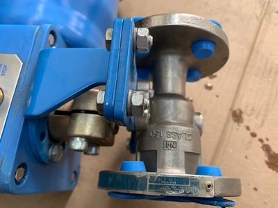 1/2" -150# Jamesbury Ball Valve Air Operated Stainless Unused
