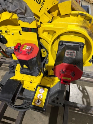 Used 2016 FANUC R-2000IB/210F + R30IB Robots Michigan US | iGAM Industrial Marketplace #927888