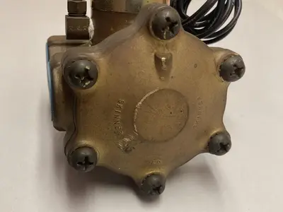 New | in-Stock SKINNER LP3LB5150 Solenoid Valves Ohio US | Surplus Asset Holdings #1241368