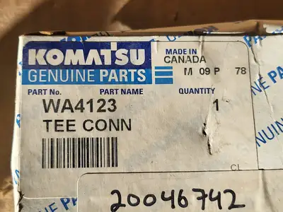NEW KOMATSU WA4123