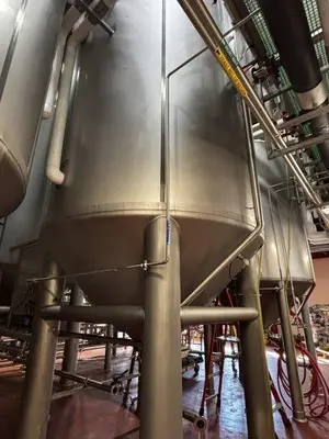 1995 MUELLER 16,600 GALLON Stainless Steel Tanks | Perry Equipment (1)