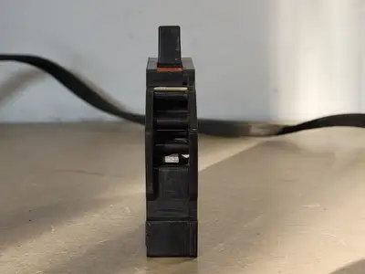 USED ZINSCO Q120