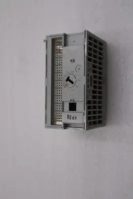 ALLEN BRADLEY 1794-0W8 SER A RELAY OUTPUT STOCK H128A