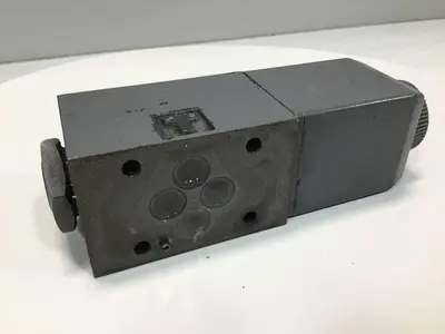 USED VICKERS DG4V32AMUHL760