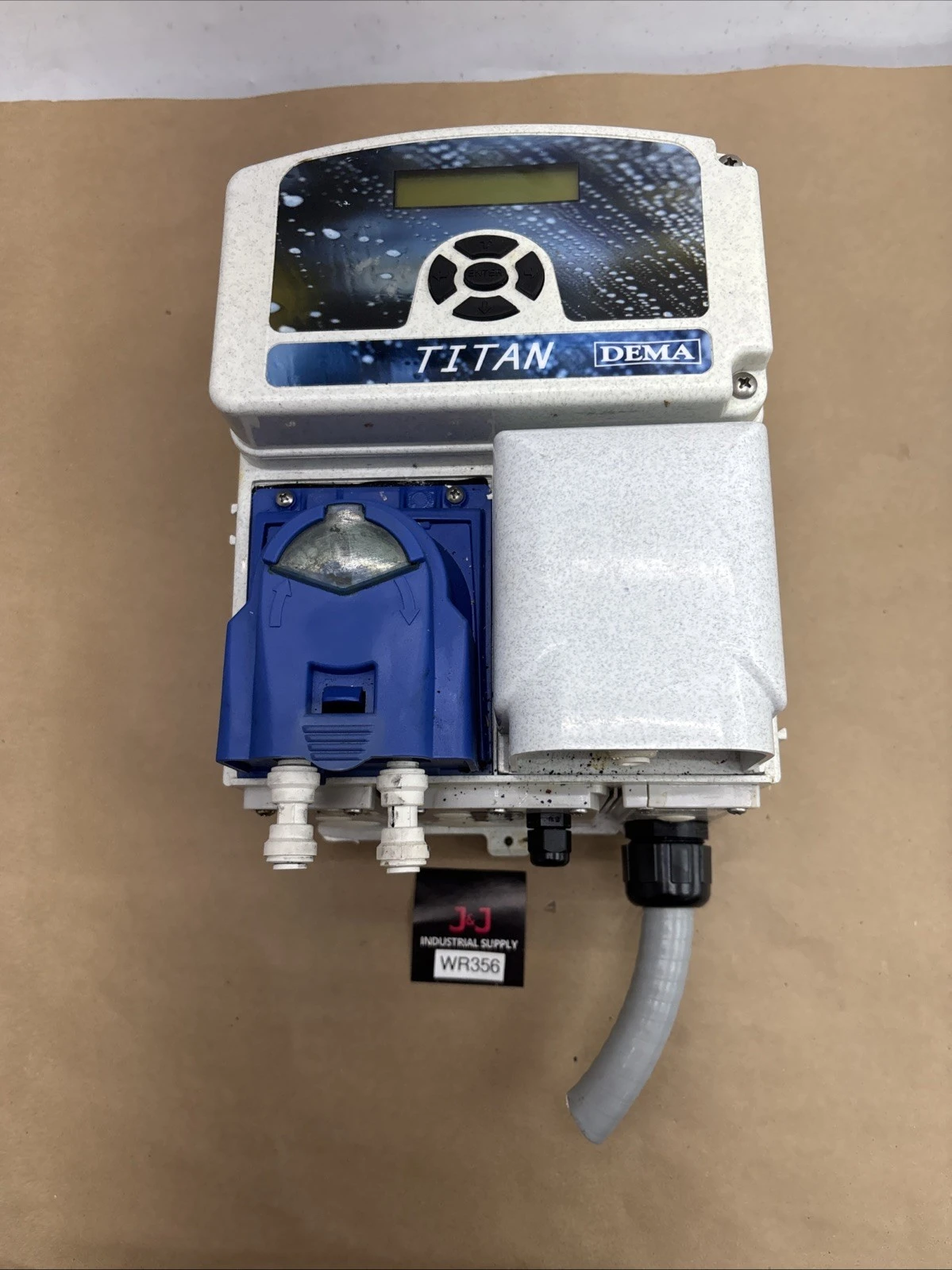USED Dema Dema Titan