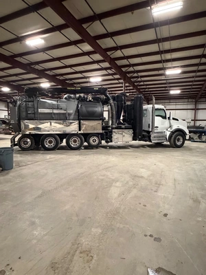 2023 TRUVAC HXX Hydro Excavator | VacSource (1)