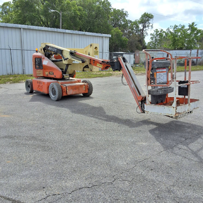USED 2013 JLG E400AJPN