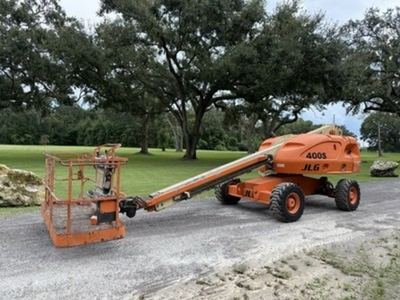 USED 2025 JLG 400S