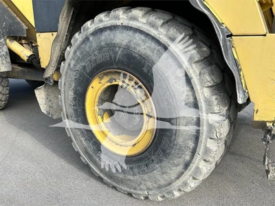 USED 2008 KOMATSU HM400-2