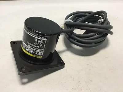 USED OMRON E6CPAG5CC