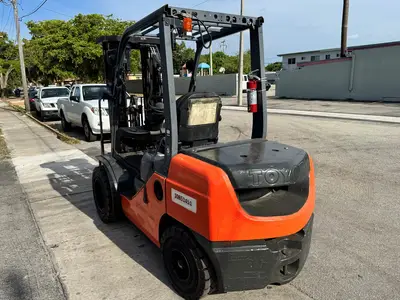 Used 2018 TOYOTA 8FDU30 Misc Forklifts Florida US | Truck and Van Outlet #1506273