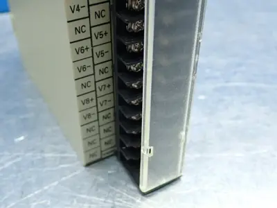 Used OMRON C200HDA003 PLC Processors | HGR 24 #752927
