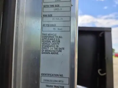USED 2014 KENWORTH T370