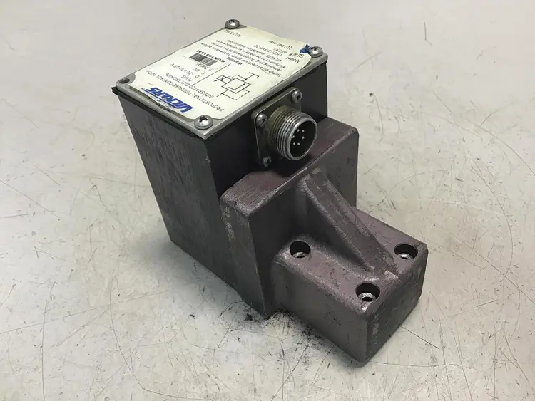 Used VICKERS EHST-3-FVF-30 Valves/Fittings Michigan US | Ideal Machinery #691178