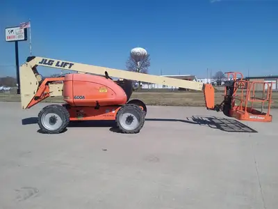 USED 2007 JLG 600A