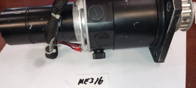 NEW Yaskawa Electric / Minertia Motor R08M-UV31