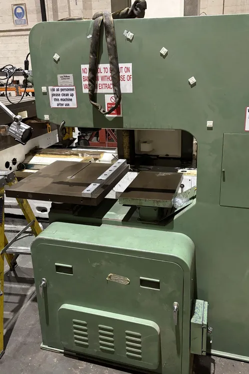 Used STARTRITE V-900F Vertical Band Saws GB | Bowland Trading Ltd #794932