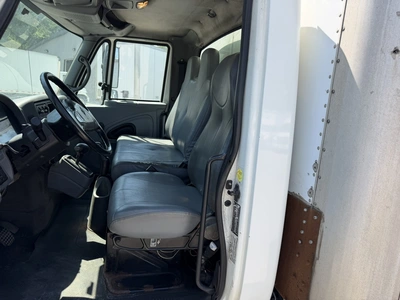 Used 2005 INTERNATIONAL 4300 SBA4X2 Box trucks Indiana US | Miedema Asset Management Group #1414578