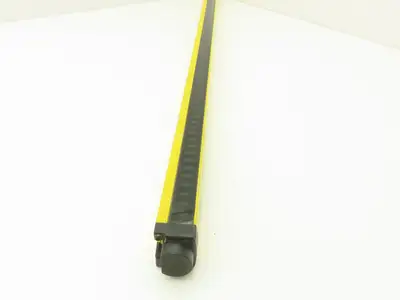 Sick C 2000 Safety Light Curtain Sensor Transmitter 750mm Has Crack In Lens