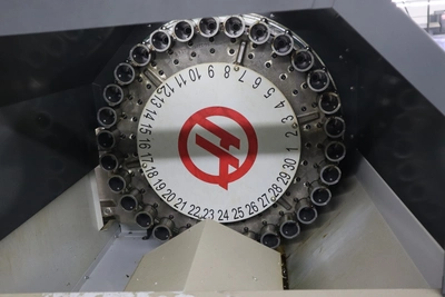 Used HAAS VF-4SS Vertical Machining Centers Minnesota US | Machinesused.com #1368651