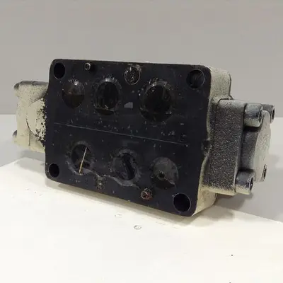 USED VICKERS DG5S8OCEMFWB530