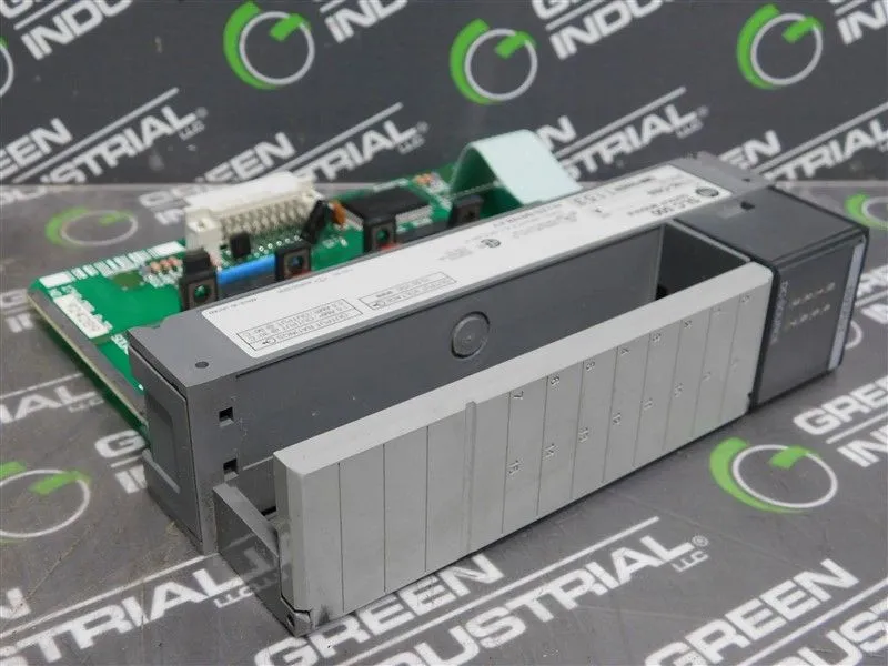 Allen Bradley 1746-OB8 SLC 500 Output Module Series A Used