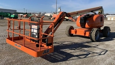 USED 2023 JLG 600 AJ