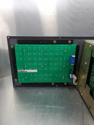 USED FANUC A02B-0091-C082 MDI/CRT UNIT W/A61L-0001-0092 DISPLAY MONITOR