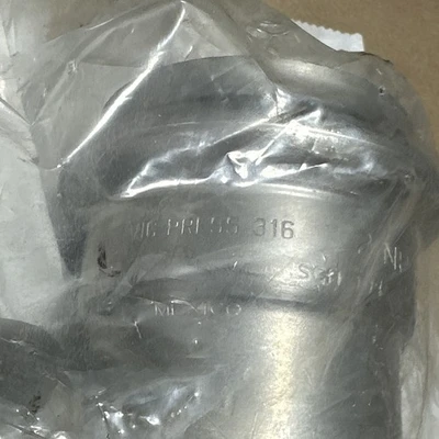 NEW Victaulic P572