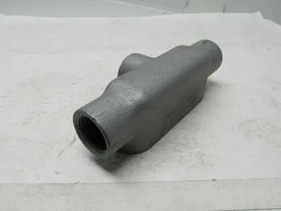 Appleton Unilet 1 T Form 35 Conduit Body Box Enclosure W/ Cover and Gasket