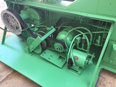 60" DoAll Vert. Band Saw